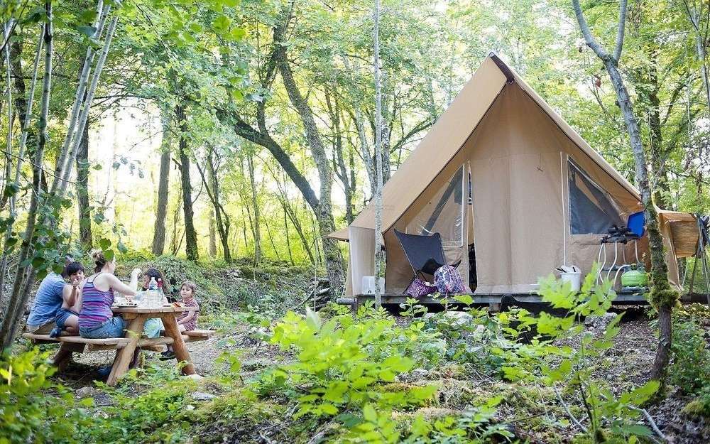 Des vacances en forêt : vous n’y avez pas pensé ?